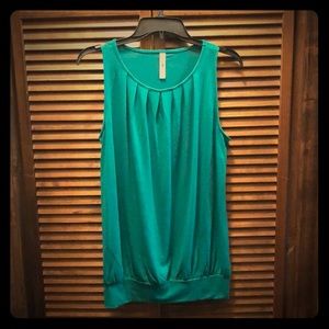 Kelly green small tunic tank banded bottom